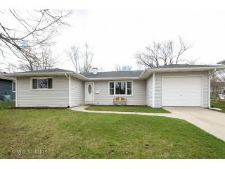103 Streamwood Blvd, Streamwood, IL 60107-1437