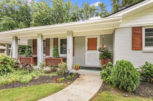 559 Carlouetta Rd, Mableton, GA 30126-1303