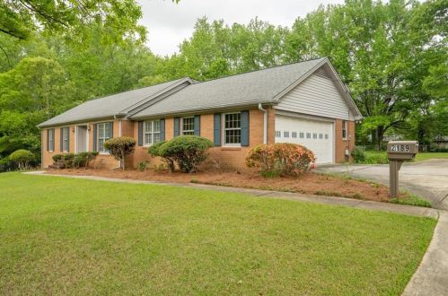 2189 Eastwood Dr, Lithonia GA  30078-2671 exterior