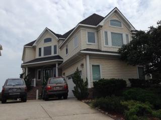 3840 Bay Oaks Pl, Norfolk VA  23518-1569 exterior