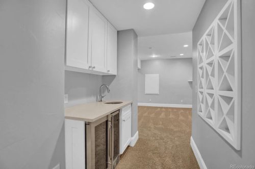 1100 Clarkson St, Denver CO  80210-1605 exterior