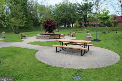 26 Kyle Way, Trenton NJ 08628-2525 exterior