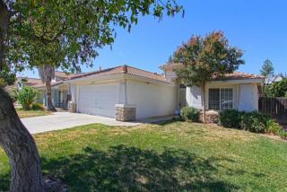 5532 Minarets Ave, Fresno, CA 93722-2765