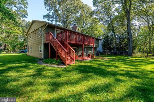 185 Berrywood Dr, Severna Park MD 21146-2030 exterior