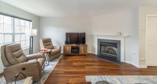 605 Tulsa Ct, Hackettstown NJ  07840-1694 exterior