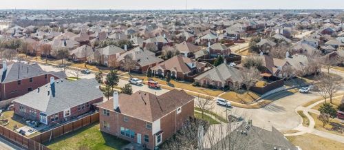 4406 Carlton Dr, Garland TX 75043-7299 exterior