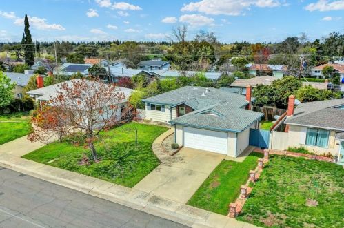10237 Rinda Dr, Rancho Cordova, CA 95670-2030