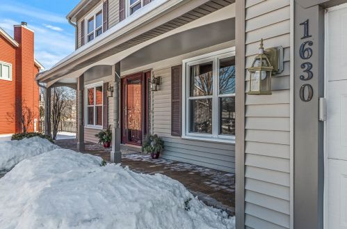 1630 Beels Ct, Batavia, IL 60510-8608