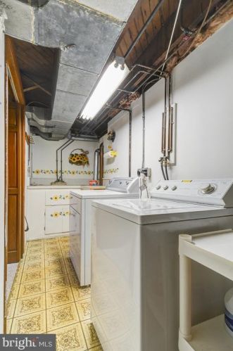 212 Pingree Ave, Trenton NJ 08618-2443 exterior