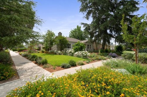 6110 Palm Ave, Riverside CA  92506-2022 exterior