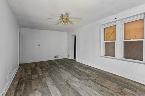 28 Birden St, Torrington CT  06790-4713 exterior
