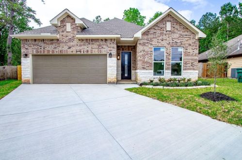 977 Arbor Way, Conroe TX  77303-1783 exterior