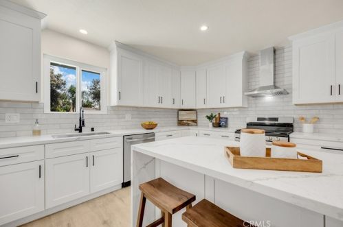 1653 Brk St, Santa Ana CA 92704-1512 exterior