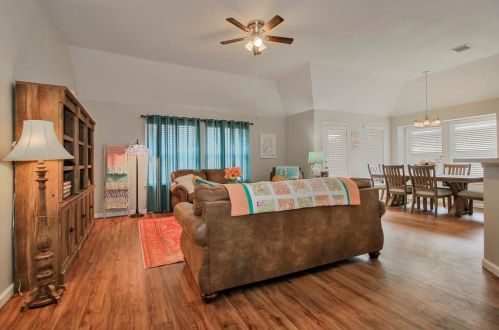 4724 Homelands Way, Fort Worth TX  76135-1665 exterior