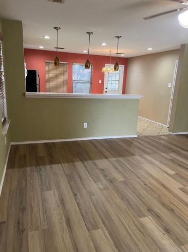 7960 Hidden Brook Dr, Fort Worth TX  76120-3635 exterior