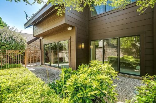 4211 Clear Lake Cir, Fort Worth TX  76109-4904 exterior