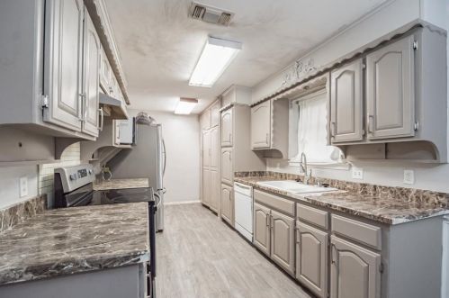 408 Park Center Blvd, Fort Worth TX  76179-1139 exterior