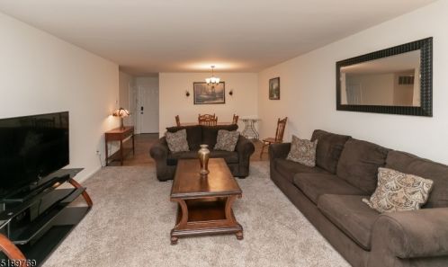 5107 Austin Ct, Hackettstown, NJ 07840-1645