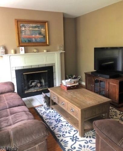 16 Carriage Ln, Fredon, NJ 07860-1925