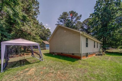 126 Ashland Dr, Stockbridge GA  30281-1769 exterior