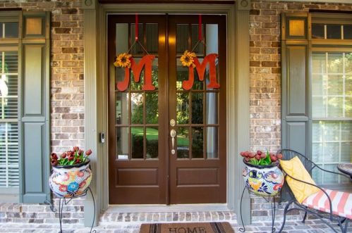 149 Grandmar Chase, Holly Springs GA  30115-6498 exterior