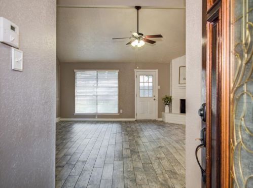 6927 Grant Dr, Richmond TX  77469-5958 exterior