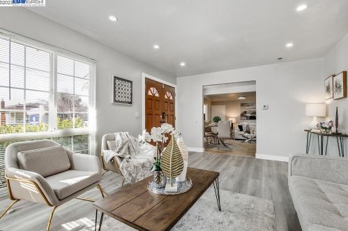 24986 Willimet Way, Hayward, CA 94544-1758