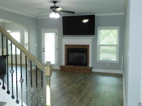 145 Arbor Crk, Warner Robins GA  31093-8958 exterior