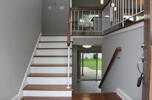 224 Cedarwood Ct, Palatine, IL 60067-2707
