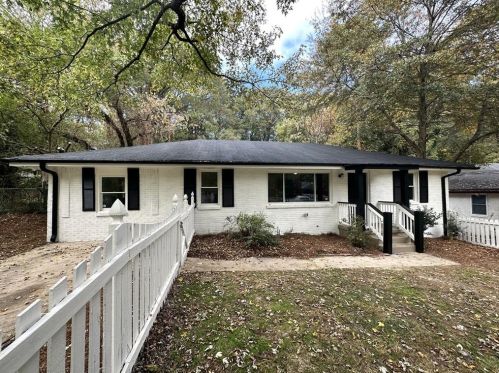 1379 Benteen Way, Atlanta GA  30315-3103 exterior