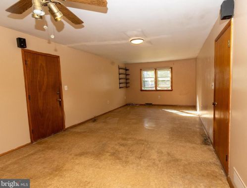 426 Holiday Dr, Aberdeen MD  21001-1813 exterior