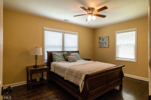 304 Maple St, Atlanta GA  30354-1107 exterior