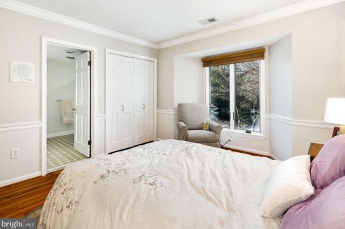 115 The Mews, Tavistock NJ exterior