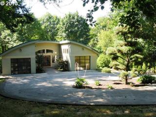 9821 Skyline Blvd, Portland OR  97231-2636 exterior