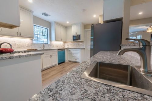 27270 Paula Ln, Conroe TX  77385-9089 exterior