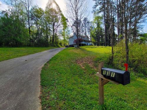 131 Junaluska Dr, Holly Springs, GA 30188-3130