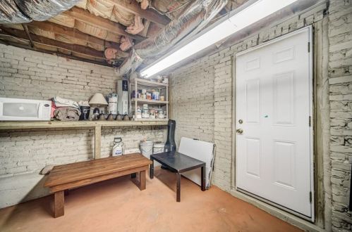 1715 Marietta Rd, Atlanta GA  30318-1907 exterior