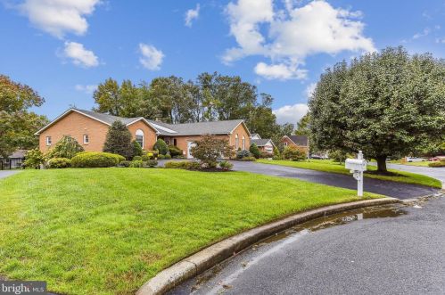 630 Westwood Dr, Aberdeen MD  21001-2335 exterior