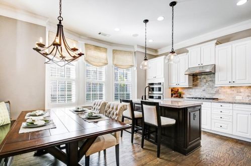 3636 Brookleigh Ln, Atlanta GA  30319-2219 exterior