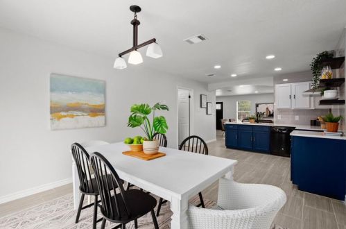 193 Spg Br Loop, Uhland TX 78640-5365 exterior