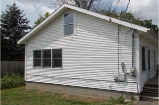 42420 Poplar St, Antioch, IL 60002-9142