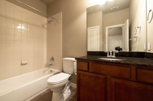 3704 Redwood Creek Ln, Fort Worth TX  76137-7063 exterior