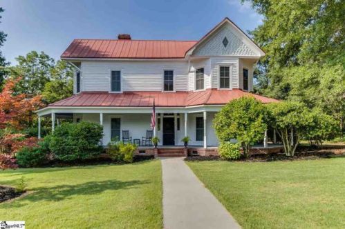 411 Main St, Campobello, SC 29322-8936