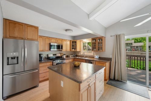 1710 Winnetka Ave, Minneapolis MN  55427-3923 exterior