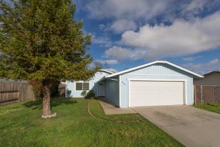 1259 Bradley Dr, Redding, CA 96003-1995