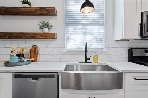 11920 Pecan Gate Way, Webberville TX 78653-3975 exterior