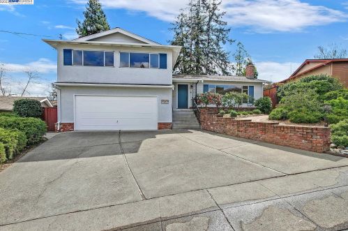 5035 Tyler Ln, Hayward, CA 94546-1545