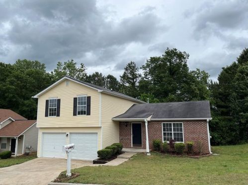 800 Kilkenny Cir, Lithonia, GA 30058-9027