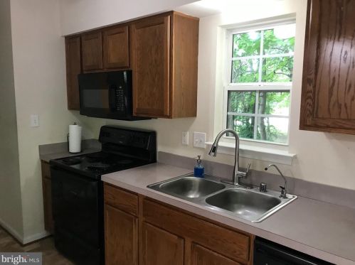 340 Woodland Grn Ct, Aberdeen MD  21001-2942 exterior