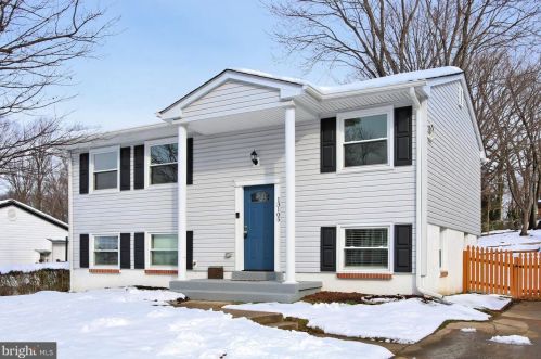 13105 Haddock Rd, Woodbridge, VA 22193-5201